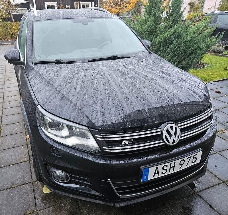 Begagnad 2015 VW Tiguan R-line SUV | 85 000 kr (Superpris) - Bild 1/4