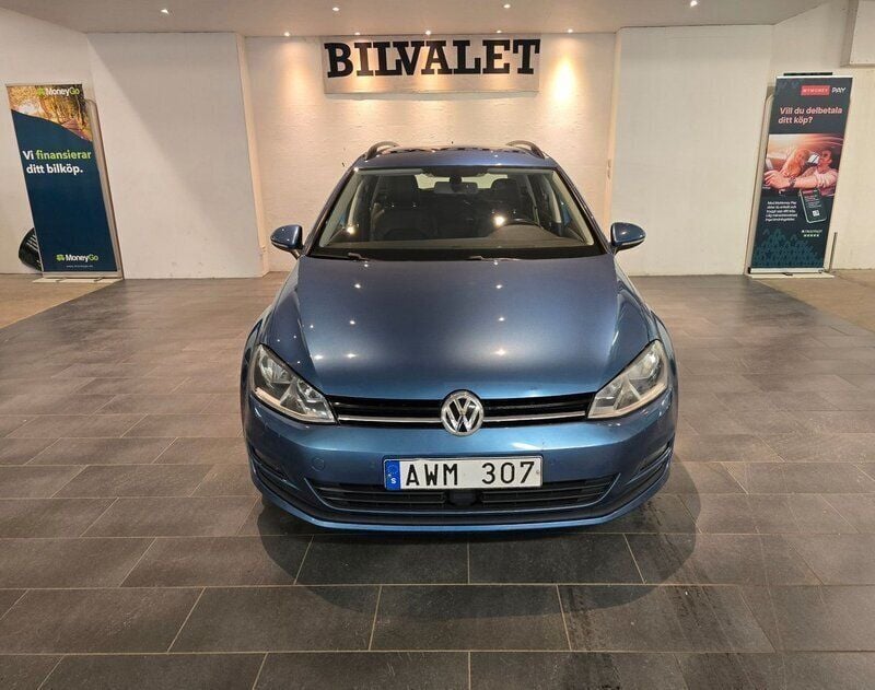 Blå Begagnad 2014 VW Golf VII Kombi | 69 900 kr (Bra pris) - Bild 1/4