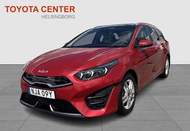 Röd Begagnad 2022 Kia Ceed Sportswagon Advance Kombi | 299 500 kr (Dyr) - Bild 1/4