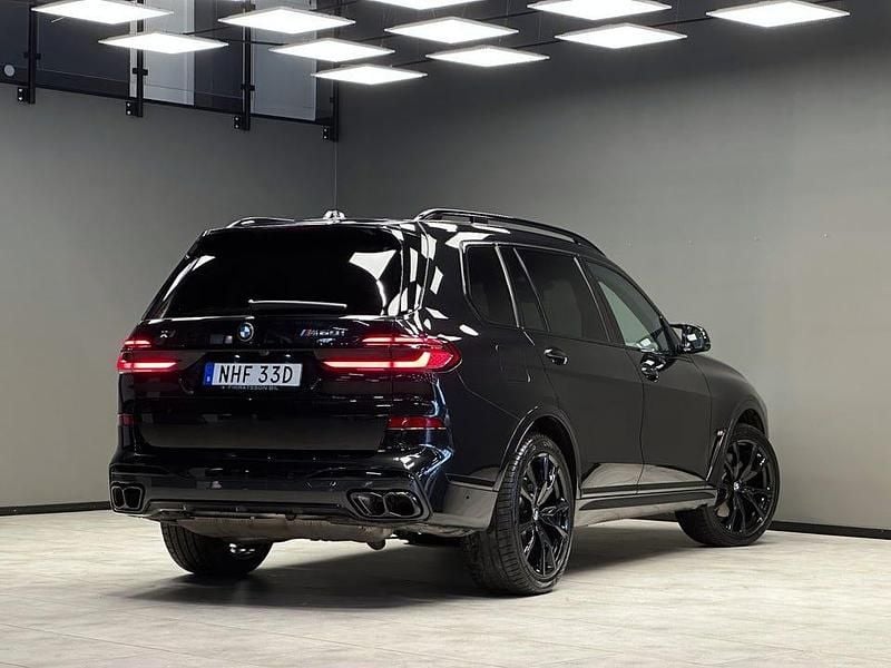 Begagnad BMW X7 M Sport 530 HK (389 kW) 2024 Svart SUV