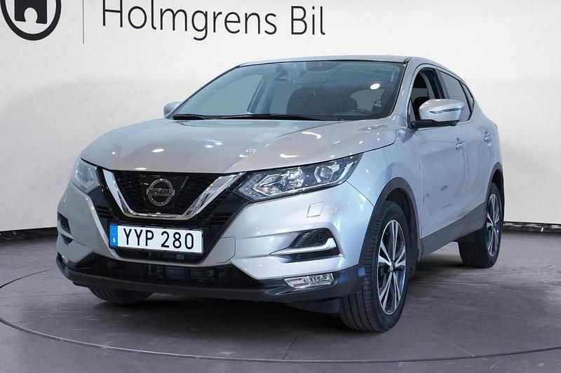 Begagnad Nissan Qashqai N-Connecta 116 HK (85 kW) 2017 Silver SUV