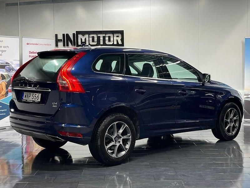 Begagnad Volvo XC60 Ocean Race 190 HK (139 kW) 2015 Blå SUV