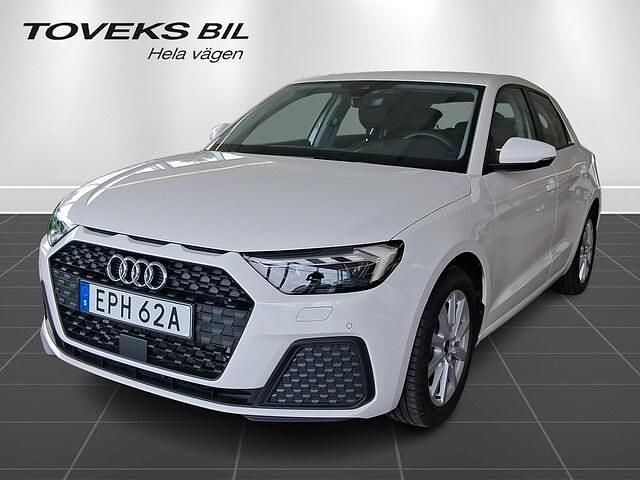 Vit (cortinavit) Begagnad 2024 Audi A1 Sportback Proline Halvkombi | 269 900 kr (Dyr) - Bild 1/4