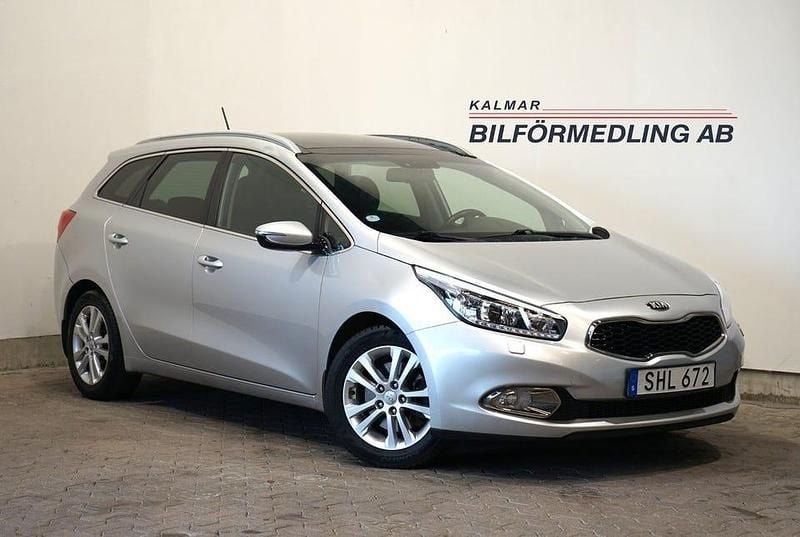 Grå Begagnad 2014 Kia Ceed Sportswagon Comfort Kombi | 99 900 kr (Lite dyr) - Bild 1/4