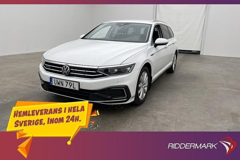 Vit Begagnad 2020 VW Passat GTE Kombi | 229 800 kr (Marknadspris) - Bild 1/3