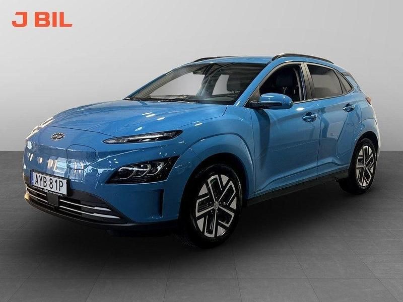 Blå Begagnad 2022 Hyundai Kona Essential SUV | 209 900 kr (Marknadspris) - Bild 1/4
