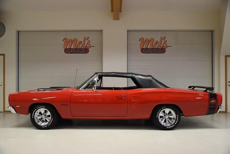 Röd Begagnad 1969 Dodge Coronet Cab | 549 000 kr - Bild 1/4