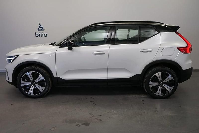 Begagnad Volvo XC40 Core 185 kW (252 HK) 2022 Vit SUV