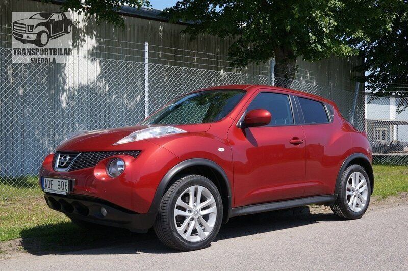 Mörkröd (röd metallic) Begagnad 2011 Nissan Juke SUV | 119 000 kr (Marknadspris) - Bild 1/4