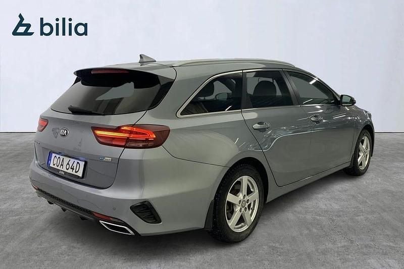 Begagnad Kia Ceed Sportswagon 143 HK (105 kW) 2021 Grå Kombi