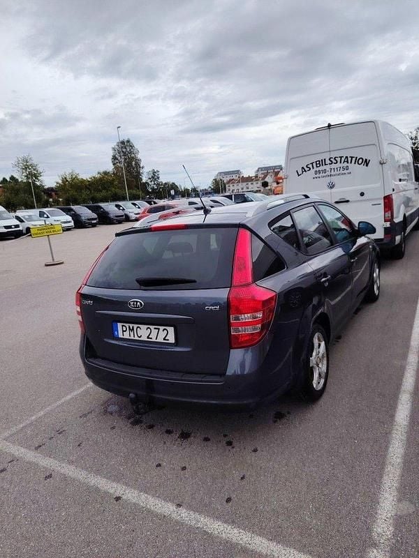 Grå Begagnad 2008 Kia Ceed Sportswagon 4 Kombi | 31 500 kr - Bild 1/4