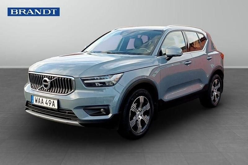 Grå Begagnad 2019 Volvo XC40 Inscription SUV | 294 900 kr (Lite dyr) - Bild 1/4