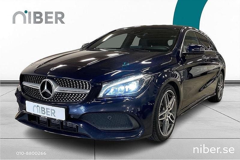 Mörkblå Begagnad 2018 Mercedes CLA220 Shooting Brake AMG Kombi | 209 900 kr (Marknadspris) - Bild 1/4