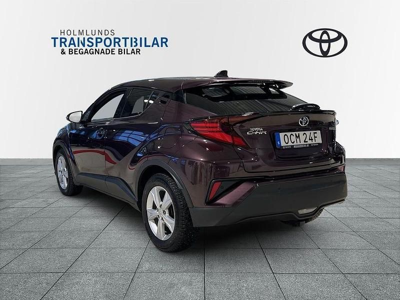 Begagnad Toyota C-HR Edition 124 HK (91 kW) 2023 Lila SUV