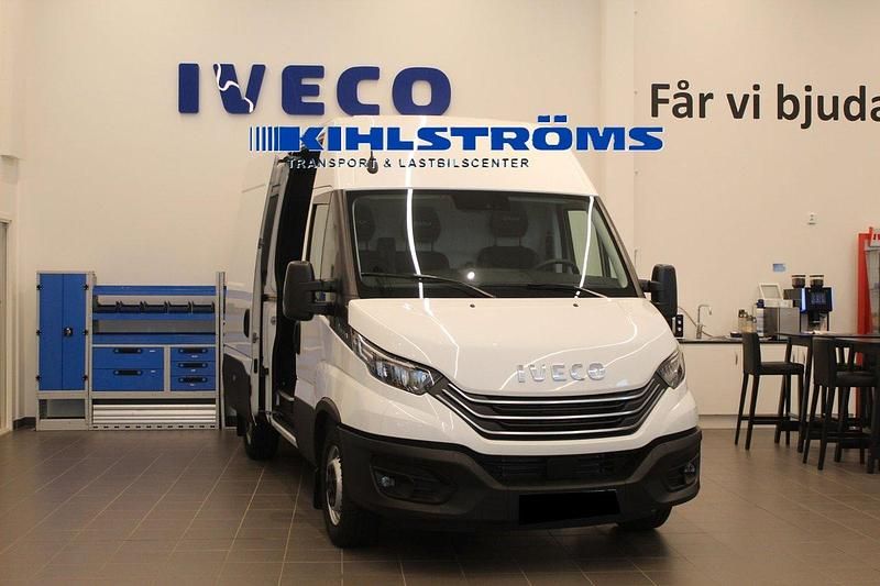 Ny Iveco Daily 210 HK (154 kW) 2025 Grå Van