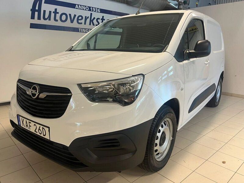 Vit jade Begagnad 2023 Opel Combo-e Life Business Van | 319 900 kr - Bild 1/4