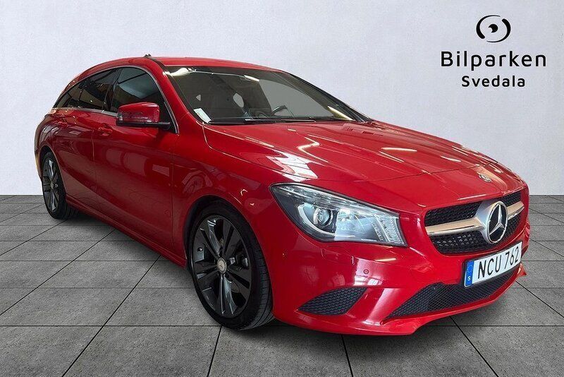 Röd Begagnad 2015 Mercedes CLA220 Shooting Brake Kombi | 189 990 kr (Marknadspris) - Bild 1/4