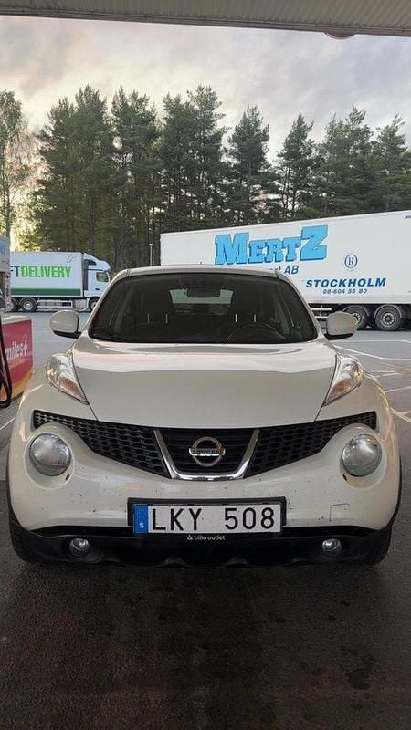 Vit Begagnad 2012 Nissan Juke SUV | 61 900 kr (Bra pris) - Bild 1/2
