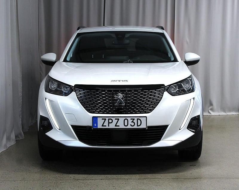 Begagnad Peugeot 2008 S 131 HK (96 kW) 2021 Pärlemovit SUV