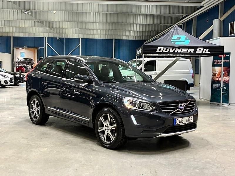 Grå Begagnad 2013 Volvo XC60 Summum SUV | 159 900 kr (Marknadspris) - Bild 1/4