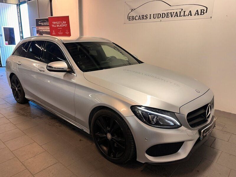 Begagnad 2015 Mercedes C200 AMG Kombi | 209 990 kr - Bild 1/4