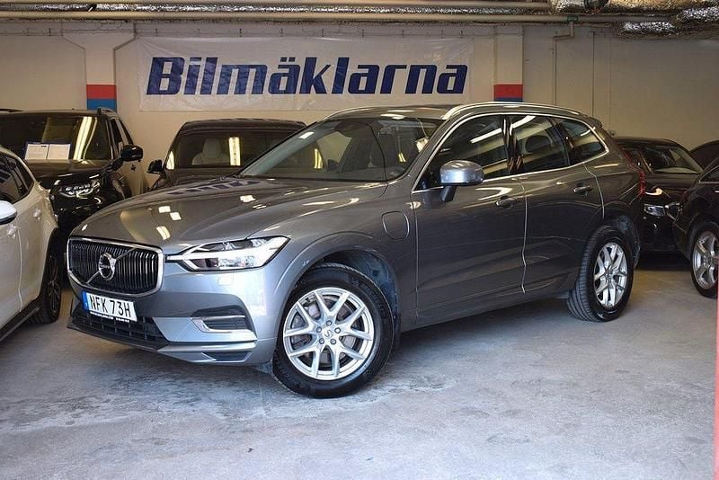 Grå Begagnad 2020 Volvo XC60 Momentum SUV | 374 000 kr (Bra pris) - Bild 1/4