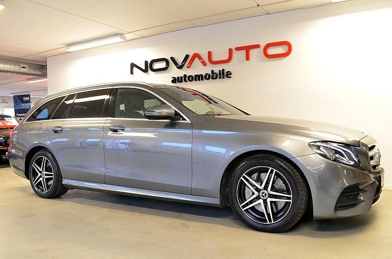 Selenitgrå metallic Begagnad 2018 Mercedes E200 AMG Kombi | 224 900 kr (Lite dyr) - Bild 1/4