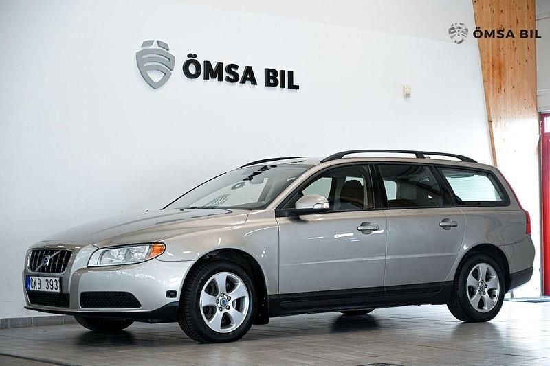 Ljusbrun Begagnad 2008 Volvo V70 Kombi | 54 800 kr (Bra pris) - Bild 1/4