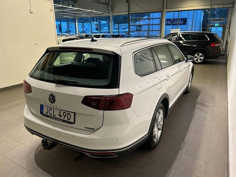Begagnad VW Passat Alltrack 200 HK (147 kW) 2020 Vit Kombi