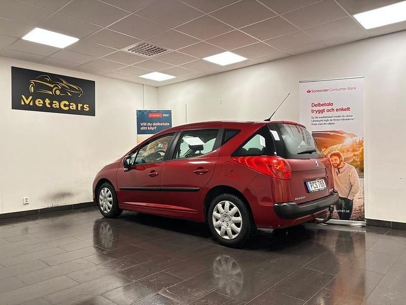 Begagnad Peugeot 207 92 HK (67 kW) 2010 Röd Kombi