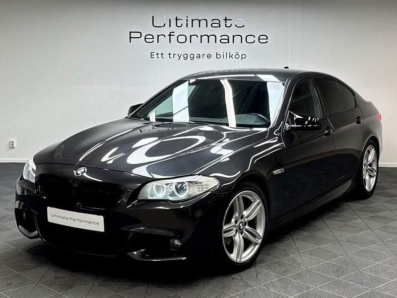 Grå Begagnad 2012 BMW 520 M Sport Sedan | 119 000 kr (Marknadspris) - Bild 1/4