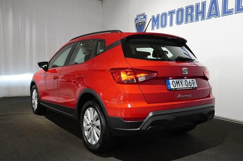 Begagnad Seat Arona Style 112 HK (82 kW) 2023 Röd SUV