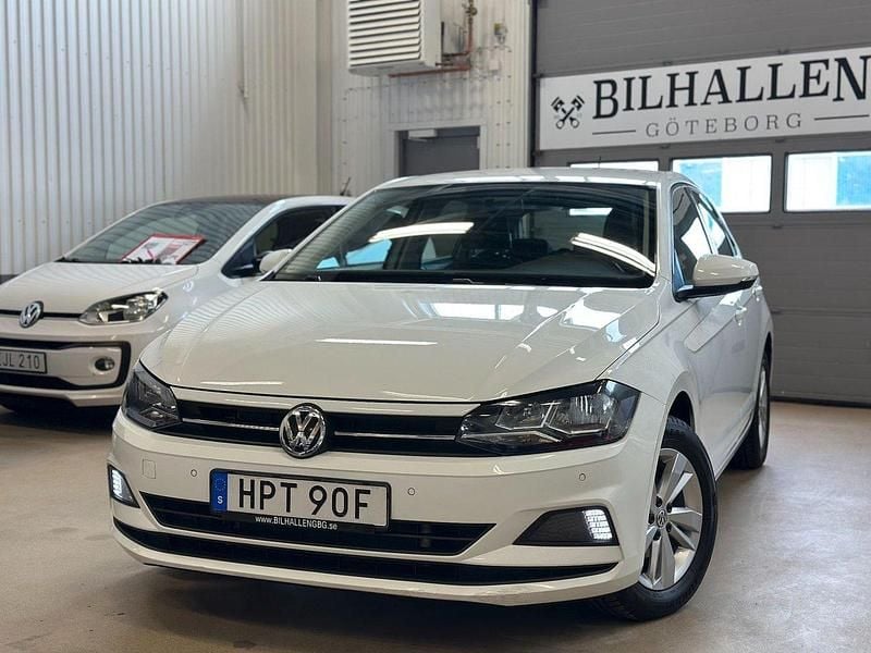 Vit Begagnad 2019 VW Polo Halvkombi | 169 900 kr (Lite dyr) - Bild 1/4