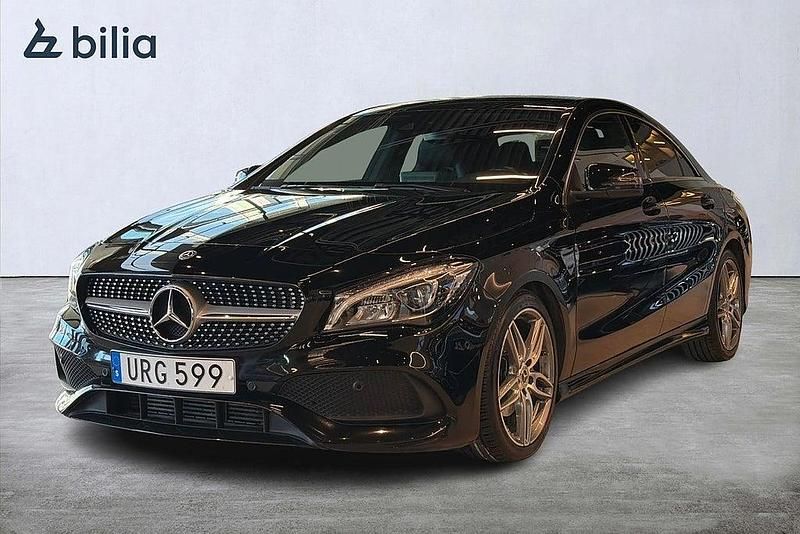 Nattsvart Begagnad 2019 Mercedes CLA200 AMG Sportkupé | 214 900 kr (Marknadspris) - Bild 1/4