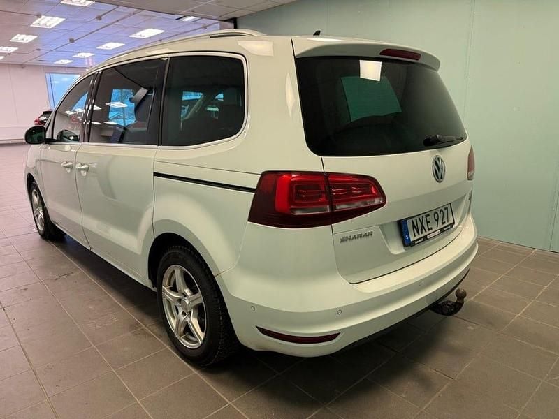 Begagnad VW Sharan 150 HK (110 kW) 2015 Vit Minibuss