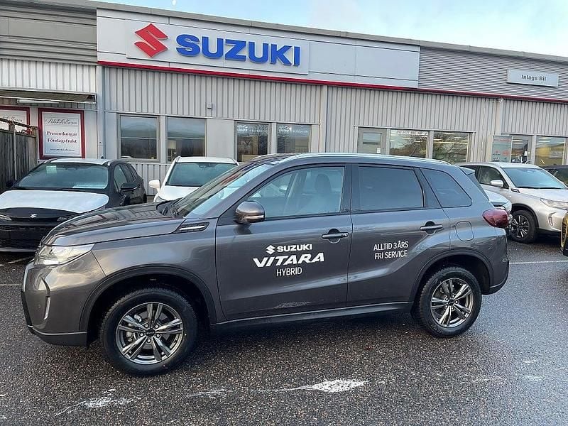 Metallic Ny 2026 Suzuki Vitara SUV | 299 900 kr - Bild 1/4