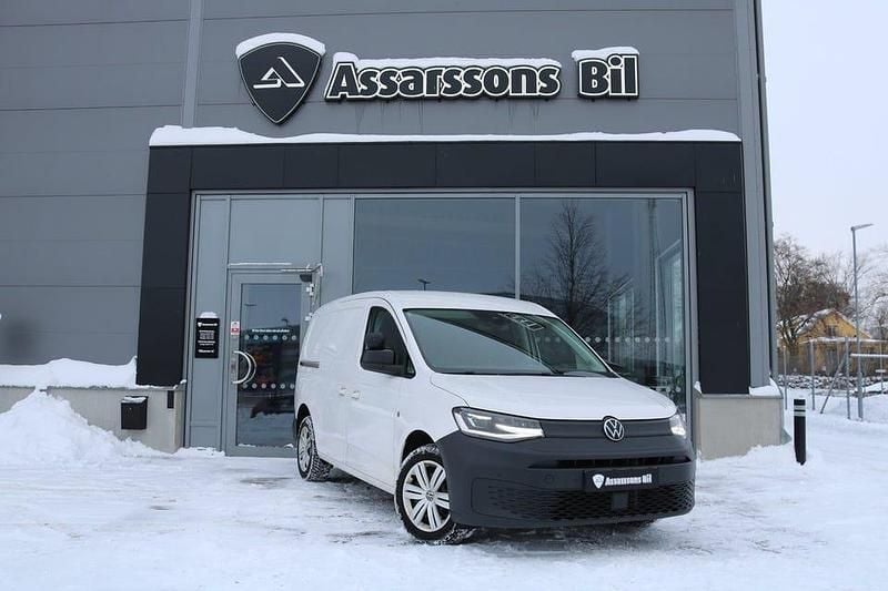 Vit Begagnad 2022 VW Caddy Maxi Minibuss | 249 000 kr (Marknadspris) - Bild 1/4