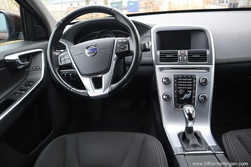 Begagnad Volvo XC60 150 HK (110 kW) 2017 Brun SUV