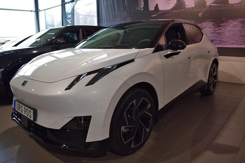 Vit Ny 2025 Lynk & Co 02 SUV | 477 995 kr - Bild 1/3