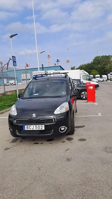 Begagnad 2015 Peugeot Partner Van | 50 000 kr (Dyr) - Bild 1/4