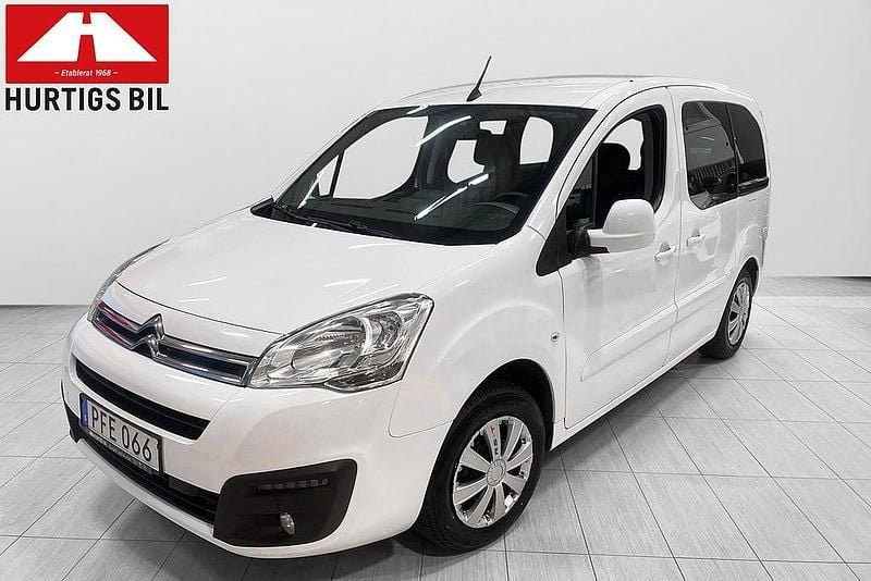 Vit Begagnad 2017 Citroën Berlingo Minibuss | 124 898 kr - Bild 1/4