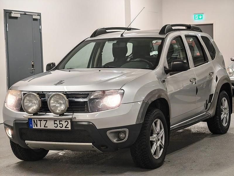 Silver Begagnad 2011 Dacia Duster SUV | 69 900 kr (Lite dyr) - Bild 1/4