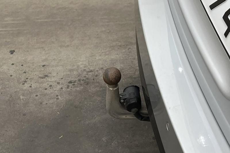 Silver Begagnad 2015 BMW 530 M Sport Kombi | 224 900 kr (Marknadspris) - Bild 1/2