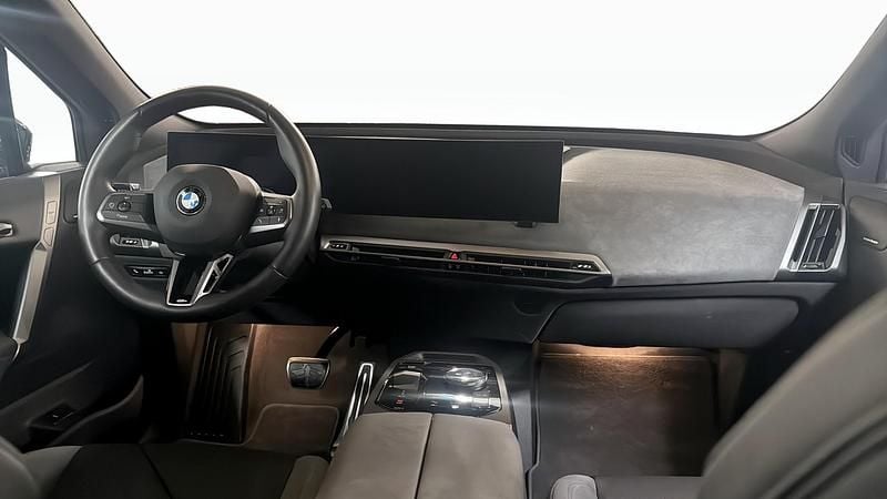 Begagnad BMW iX Comfort Edition 484 kW (659 HK) 2025 Blå SUV