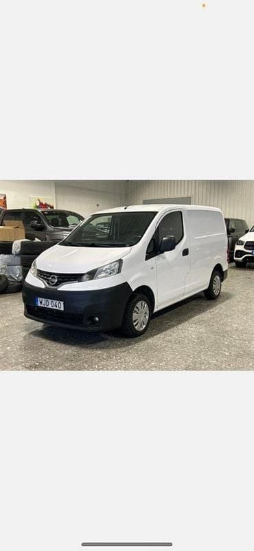 Vit Begagnad 2016 Nissan NV200 Van | 75 000 kr (Marknadspris) - Bild 1/4