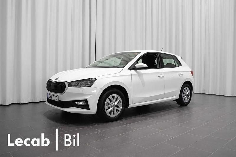 Vit (candy white) Begagnad 2024 Skoda Fabia Halvkombi | 1 595 kr - Bild 1/4