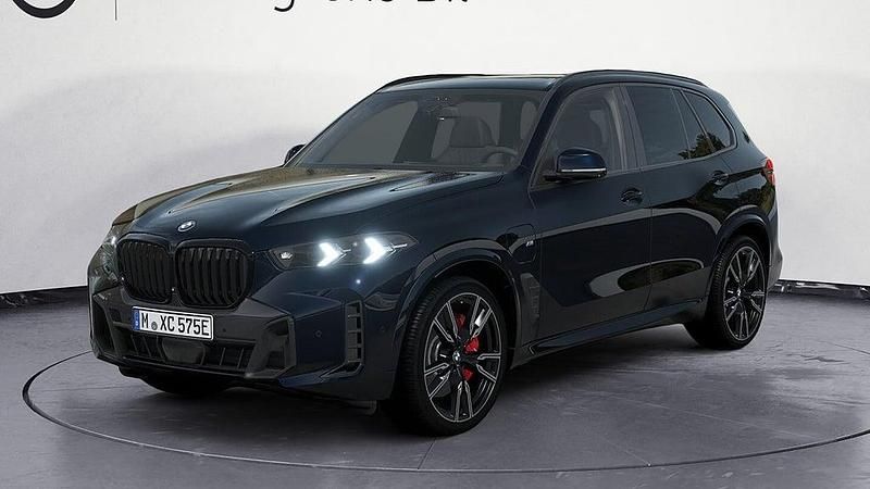 Svart Ny 2025 BMW X5 Efficient Dynamics SUV | 1 203 400 kr - Bild 1/4
