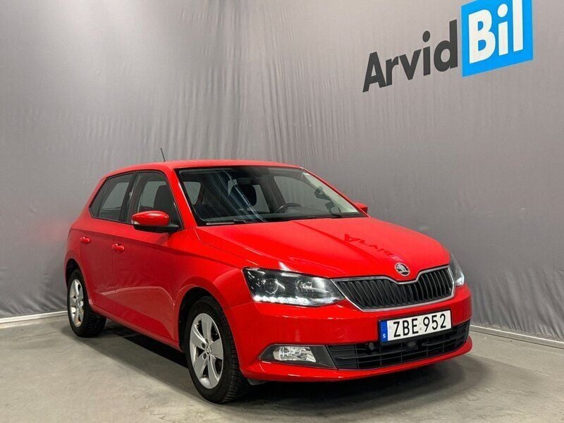 Röd Begagnad 2017 Skoda Fabia Style Halvkombi | 117 700 kr (Lite dyr) - Bild 1/3