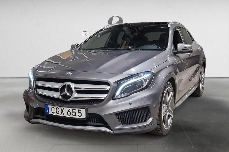 Mörkgrå Begagnad 2014 Mercedes GLA220 AMG SUV | 174 900 kr (Bra pris) - Bild 1/3