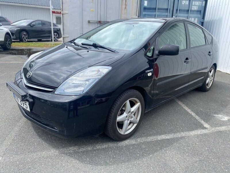 Svart Begagnad 2007 Toyota Prius Halvkombi | 46 900 kr (Marknadspris) - Bild 1/4